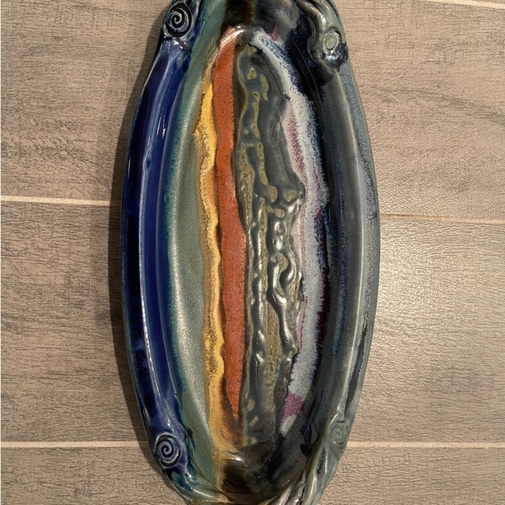 Hand crafted bread tray. - Picture 4 of 6